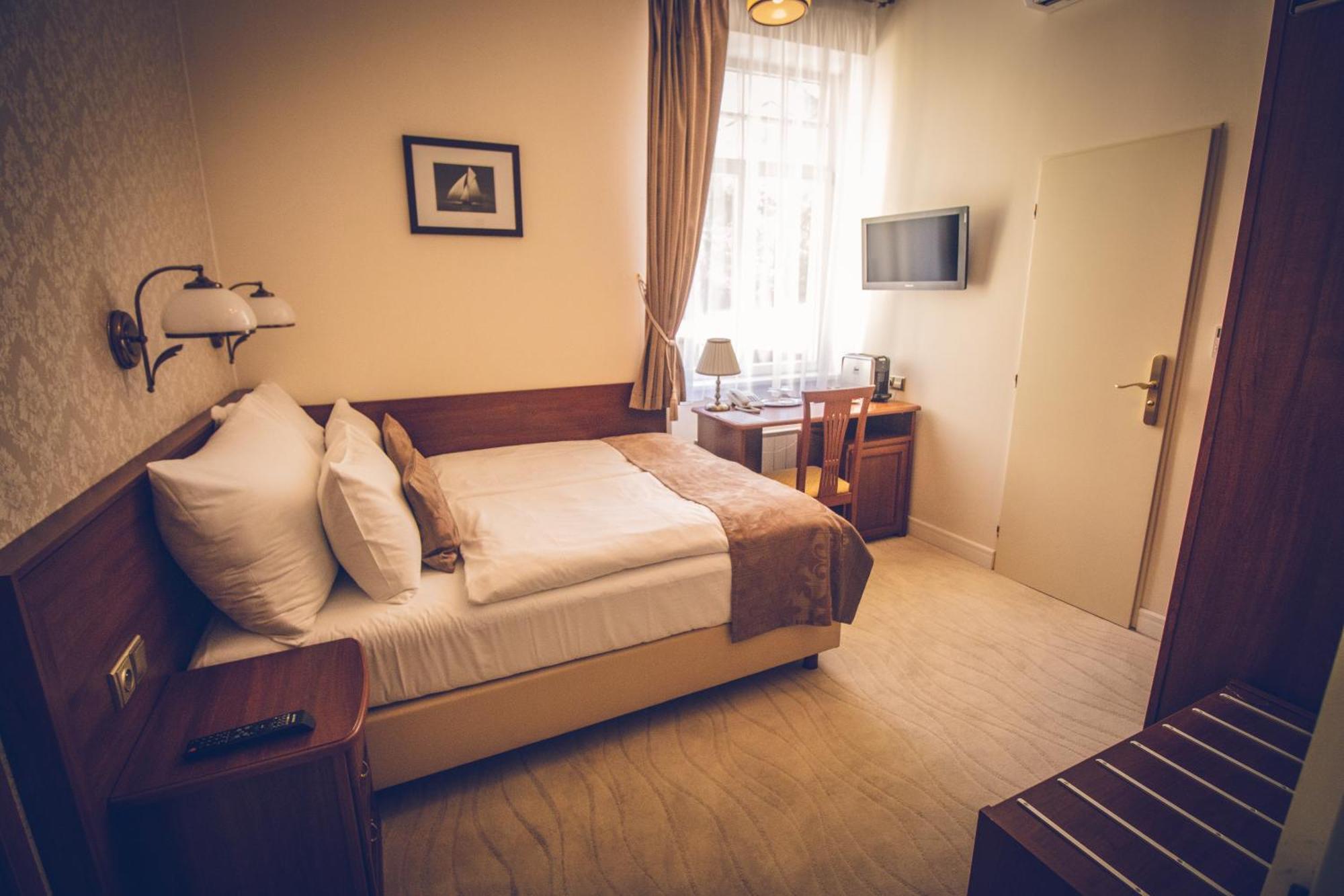 Hotel Katerina Znojmo Ruang foto